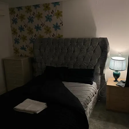 Jakes Hideout At Cook Guest house Middlesbrough